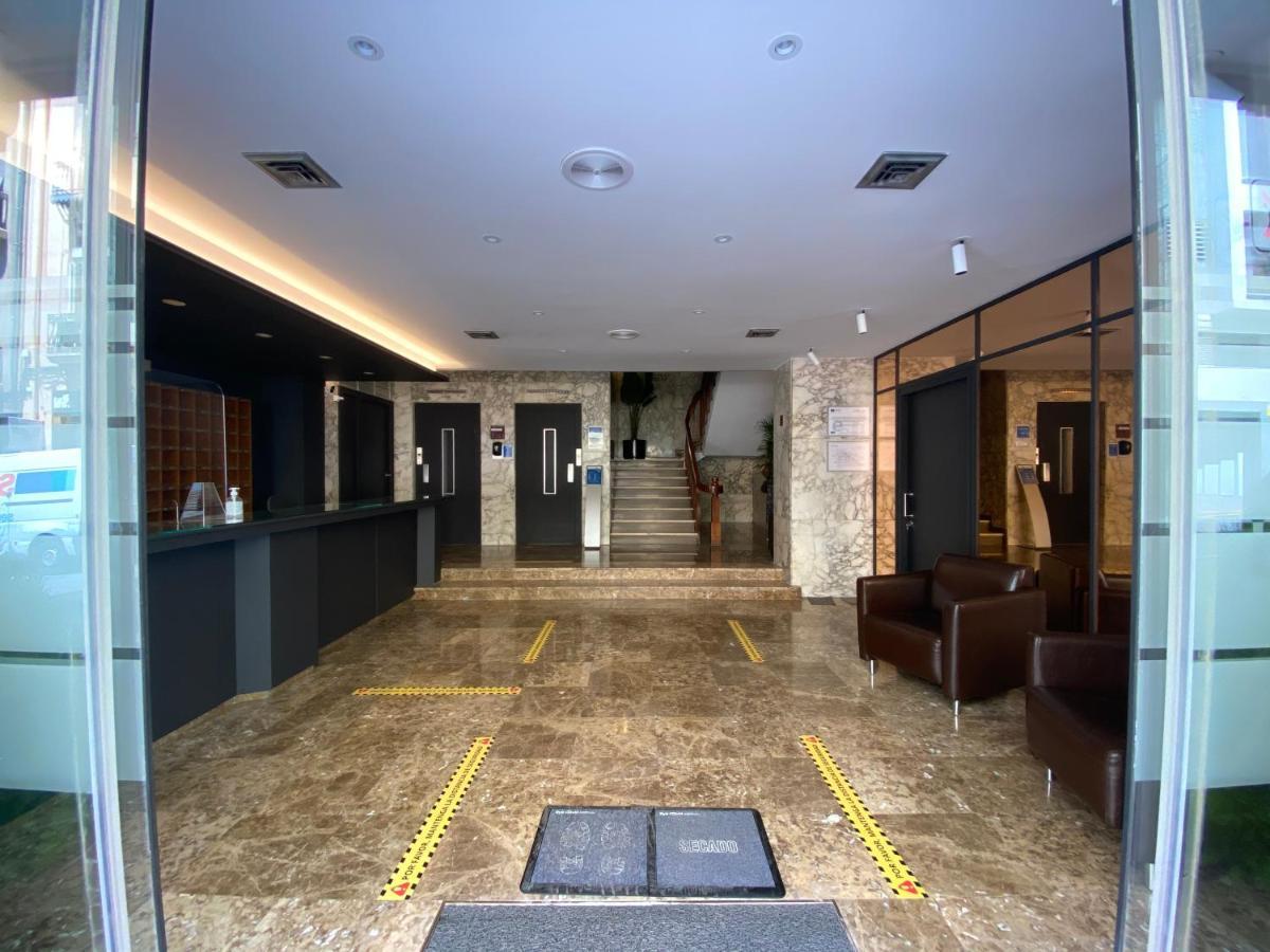 Hotel Leuka Alicante Bagian luar foto
