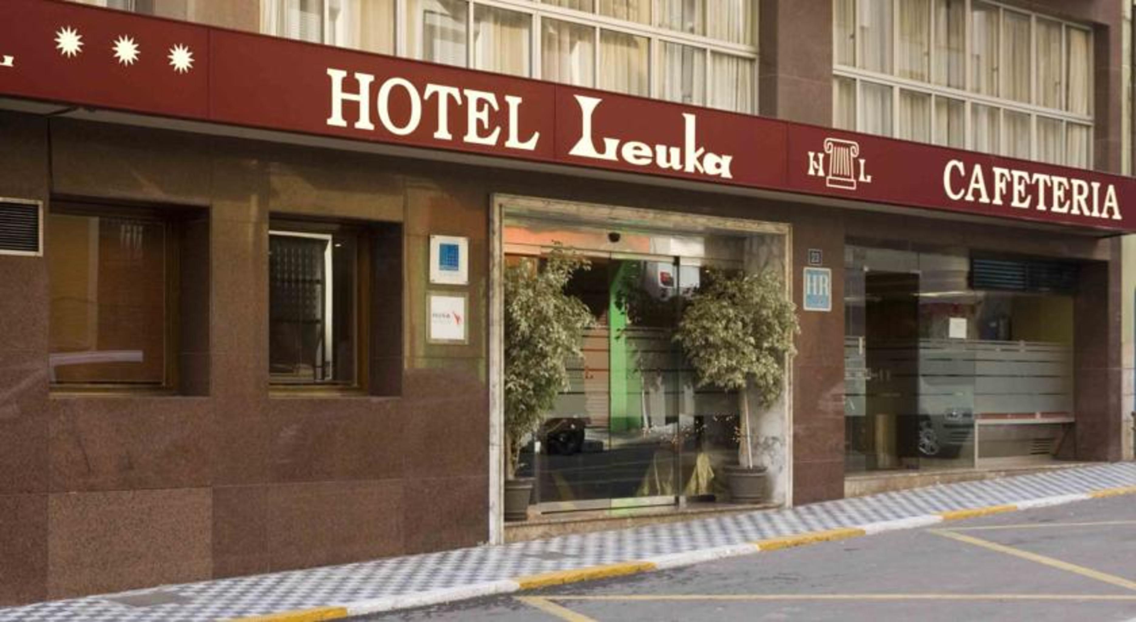 Hotel Leuka Alicante Bagian luar foto
