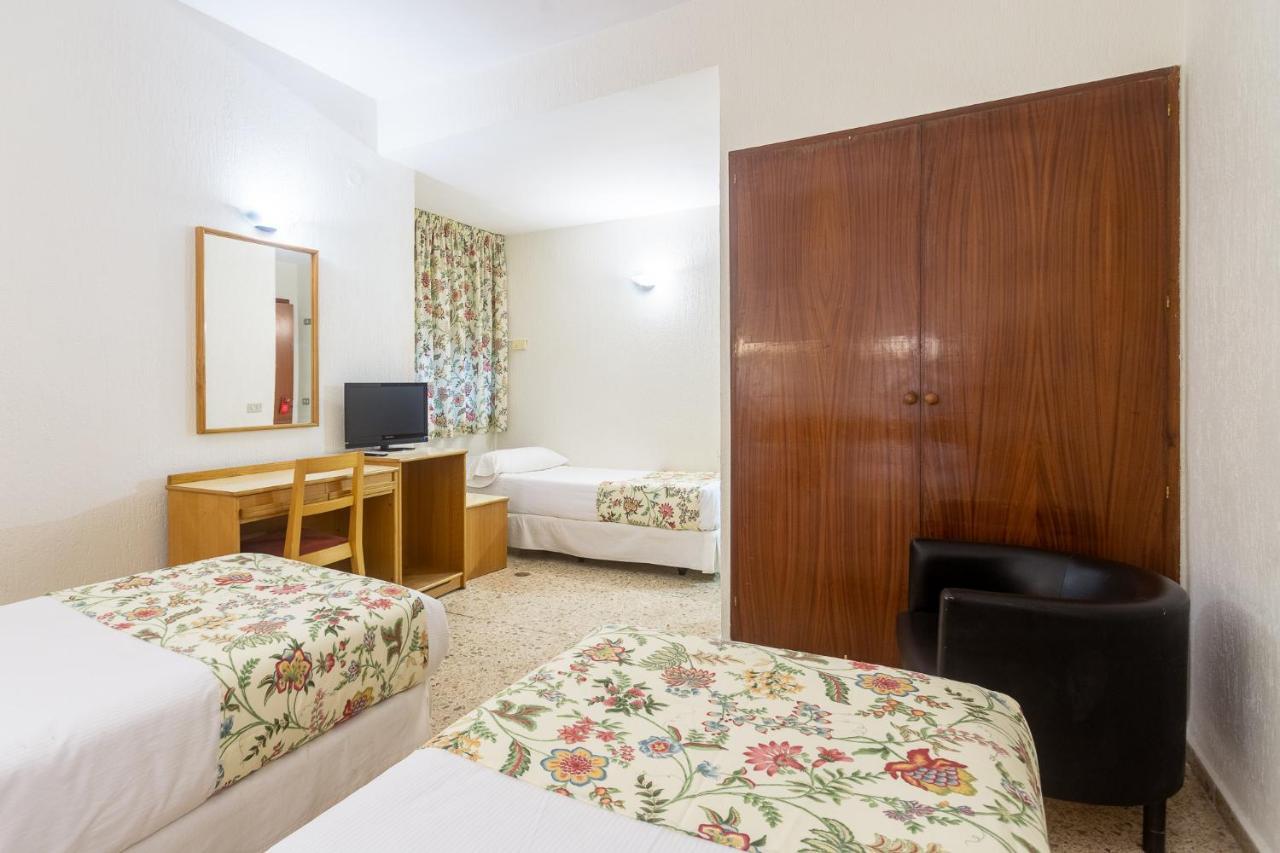 Hotel Leuka Alicante Bagian luar foto